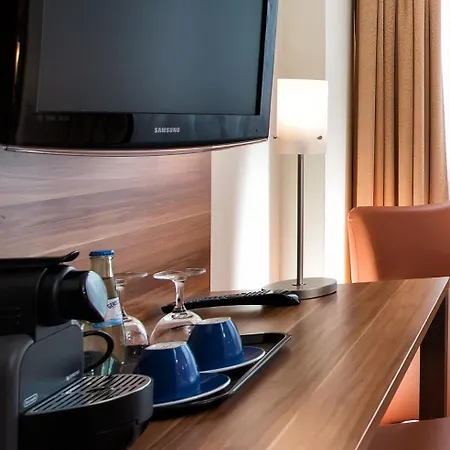 Western Seminarius 3*